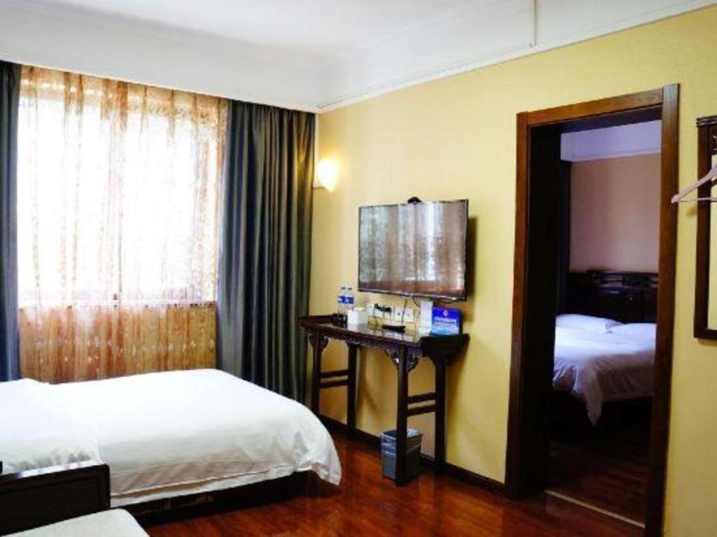 Hujialou Hot Spring Hotel Beijing Exterior photo