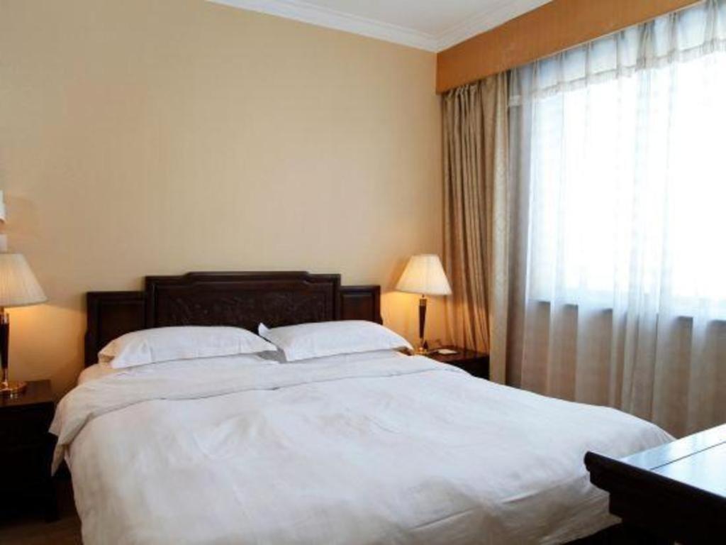 Hujialou Hot Spring Hotel Beijing Exterior photo