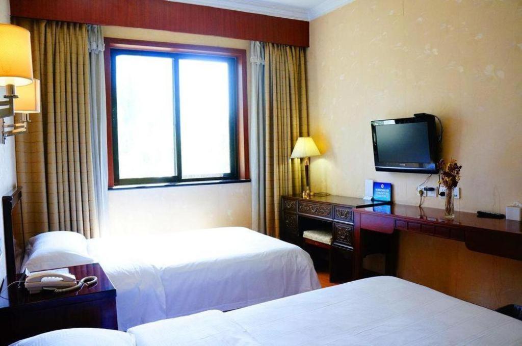 Hujialou Hot Spring Hotel Beijing Exterior photo